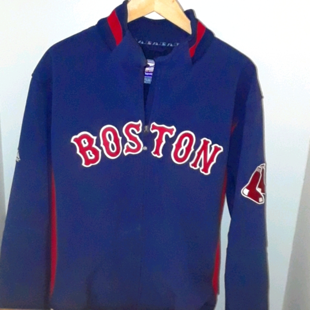Authentic professional apparel majestic
